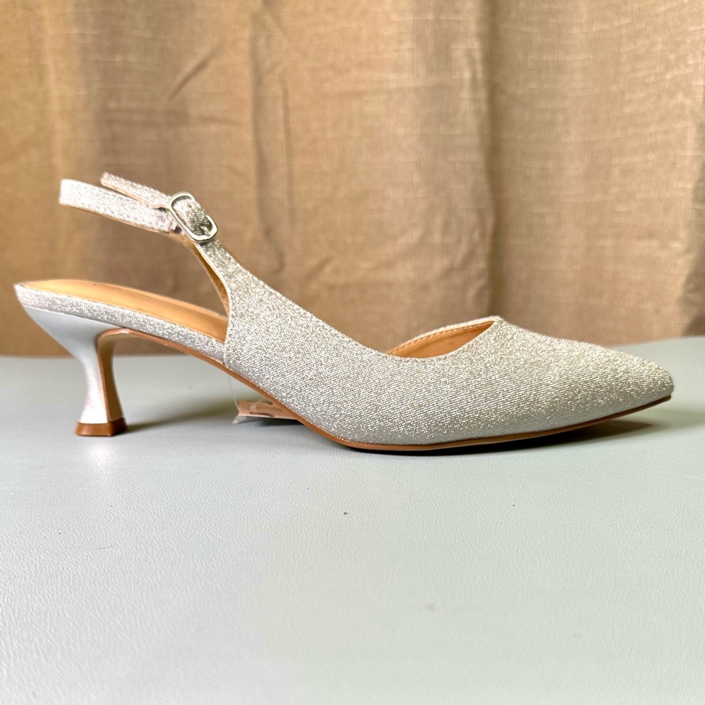 Silver heels - Picture 3 of 6